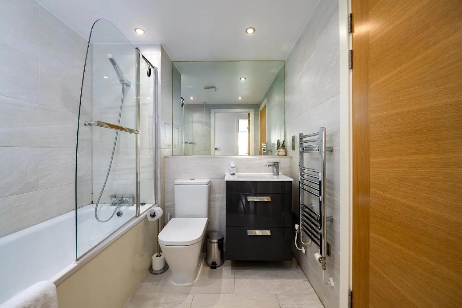 Guestready - Charming Stay With A Balcony London