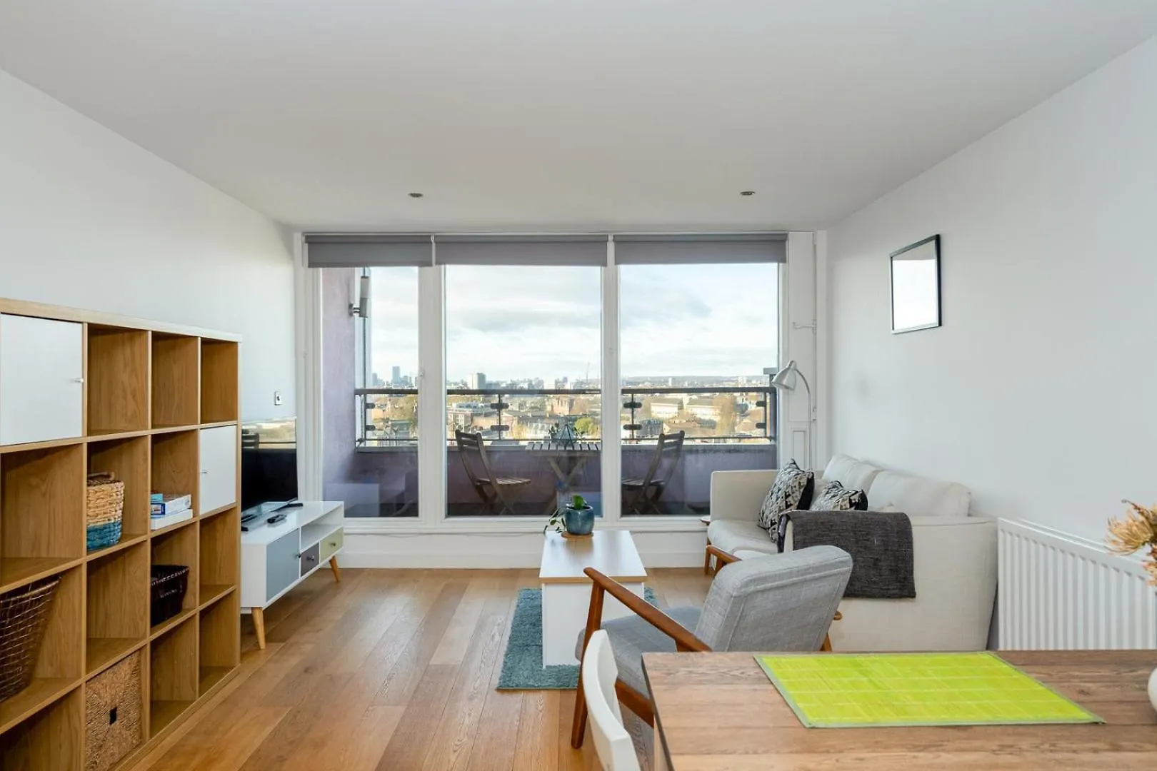 Apartment Guestready - Charming Stay With A Balcony London