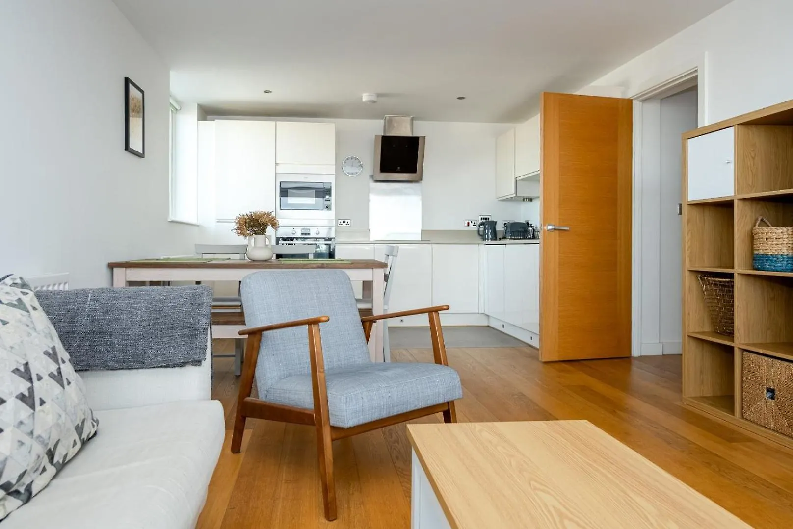 Guestready - Charming Stay With A Balcony London