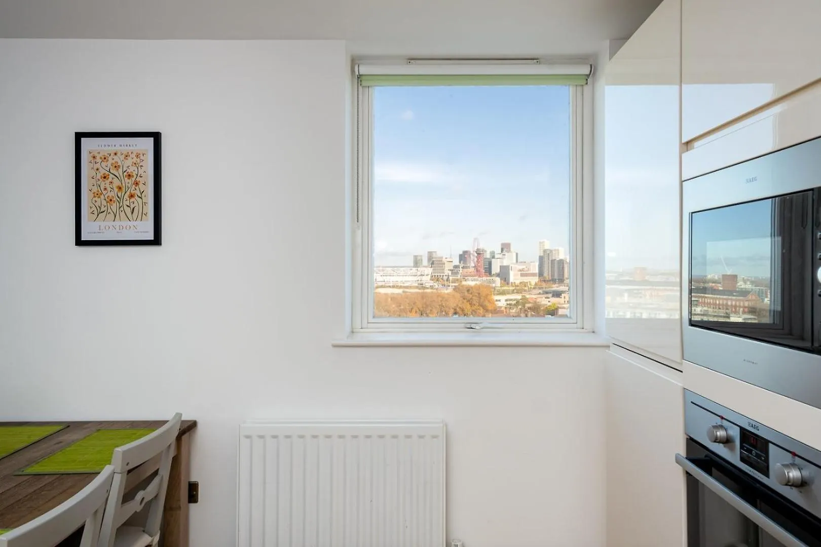 Guestready - Charming Stay With A Balcony London Apartment