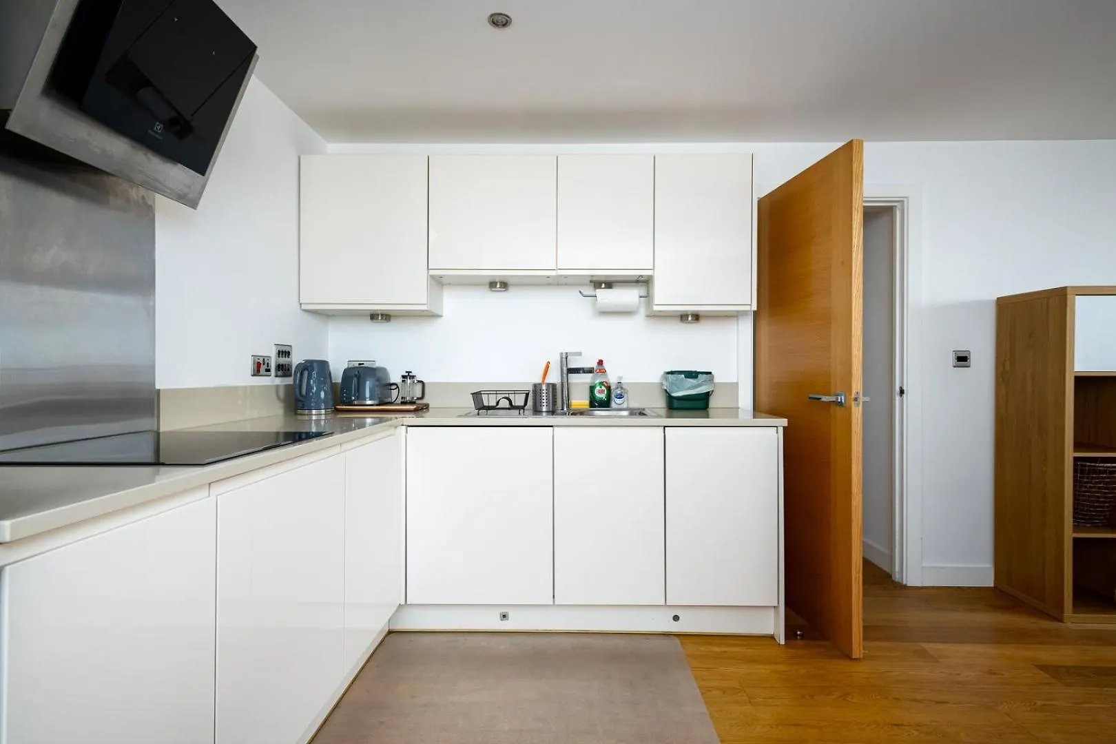 Guestready - Charming Stay With A Balcony London Apartment